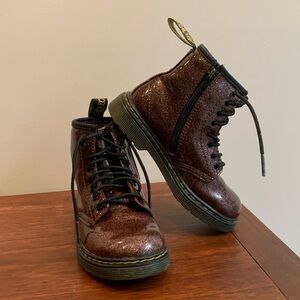Dr. Martens Kids Glitter Lace-Up Boots in Metallic Wine